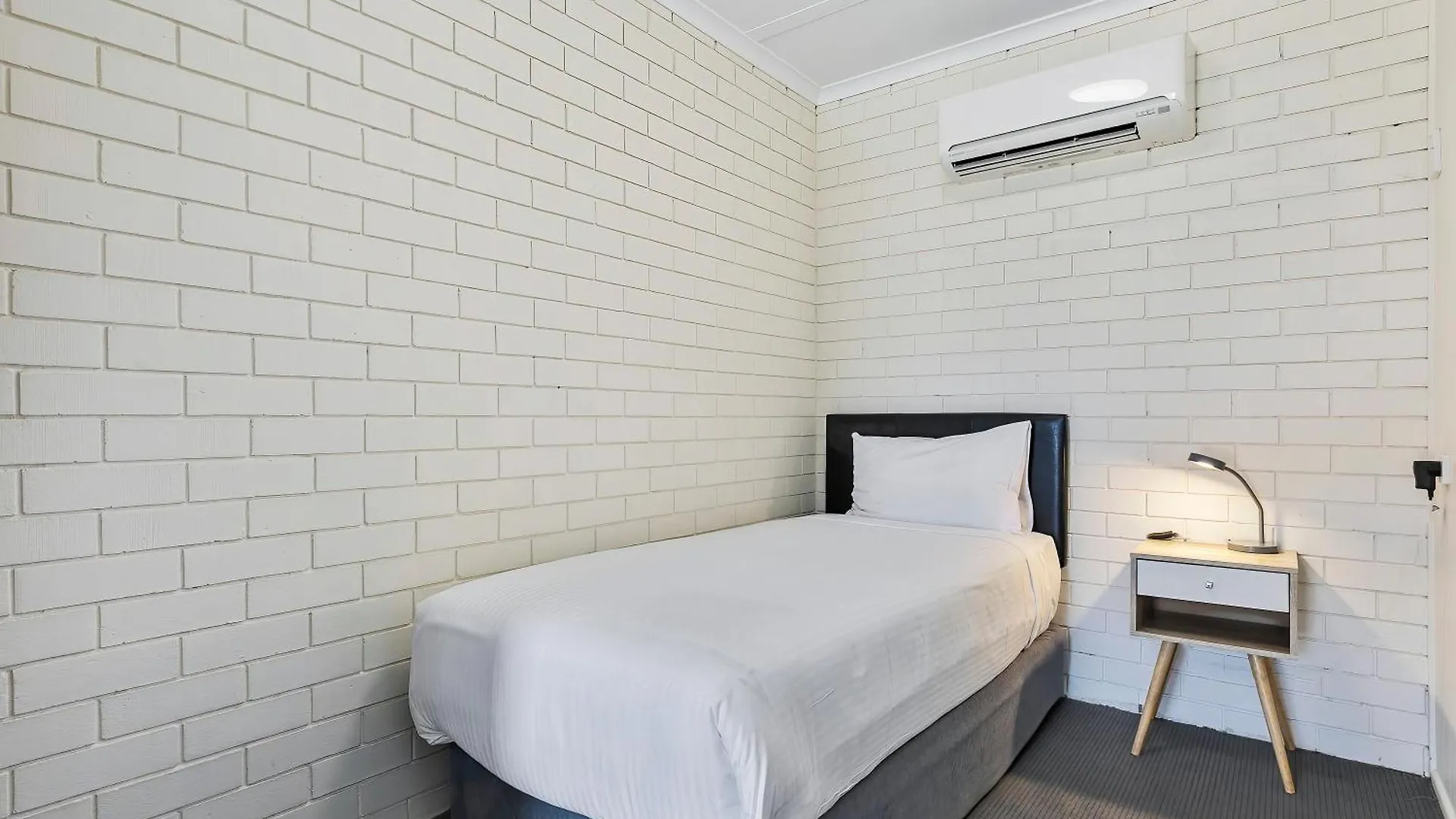 ***  Comfort Inn On Main Hervey Bay Austrália